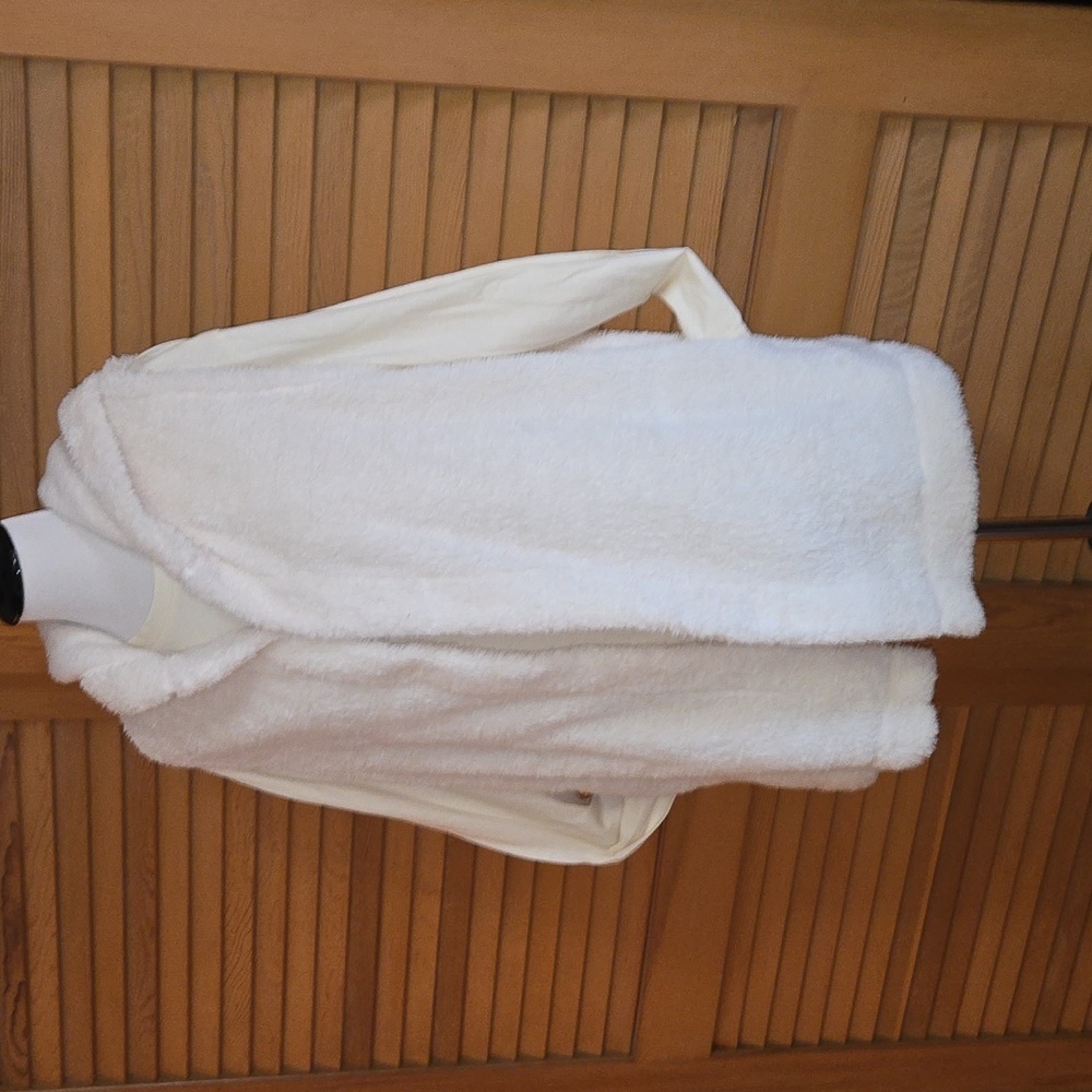 3 For 9$ Two Piece Furry Hooded Vest And Cream Long Sleeve